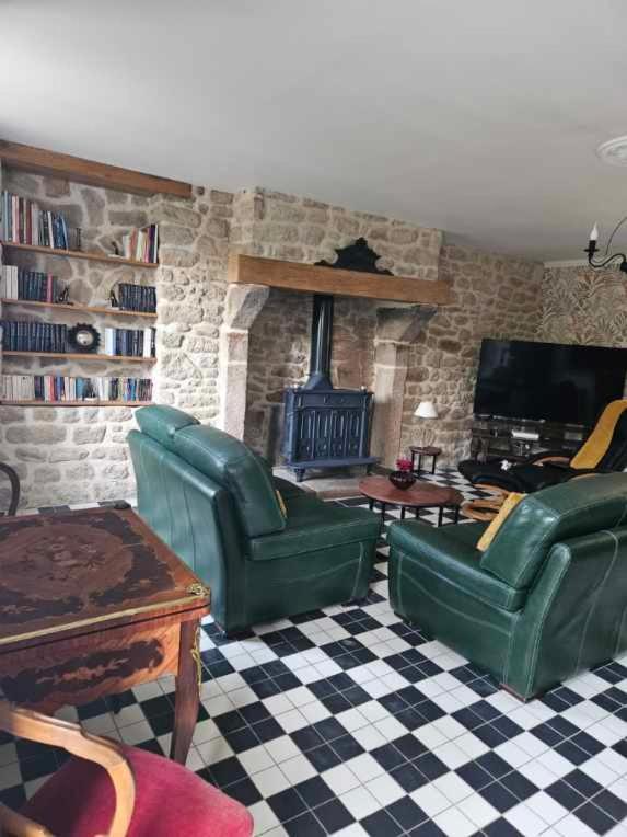 Les 13 Lavoirs D'Antan - Chambre Globe-Trotteur Saint-Pierre-Eglise ภายนอก รูปภาพ